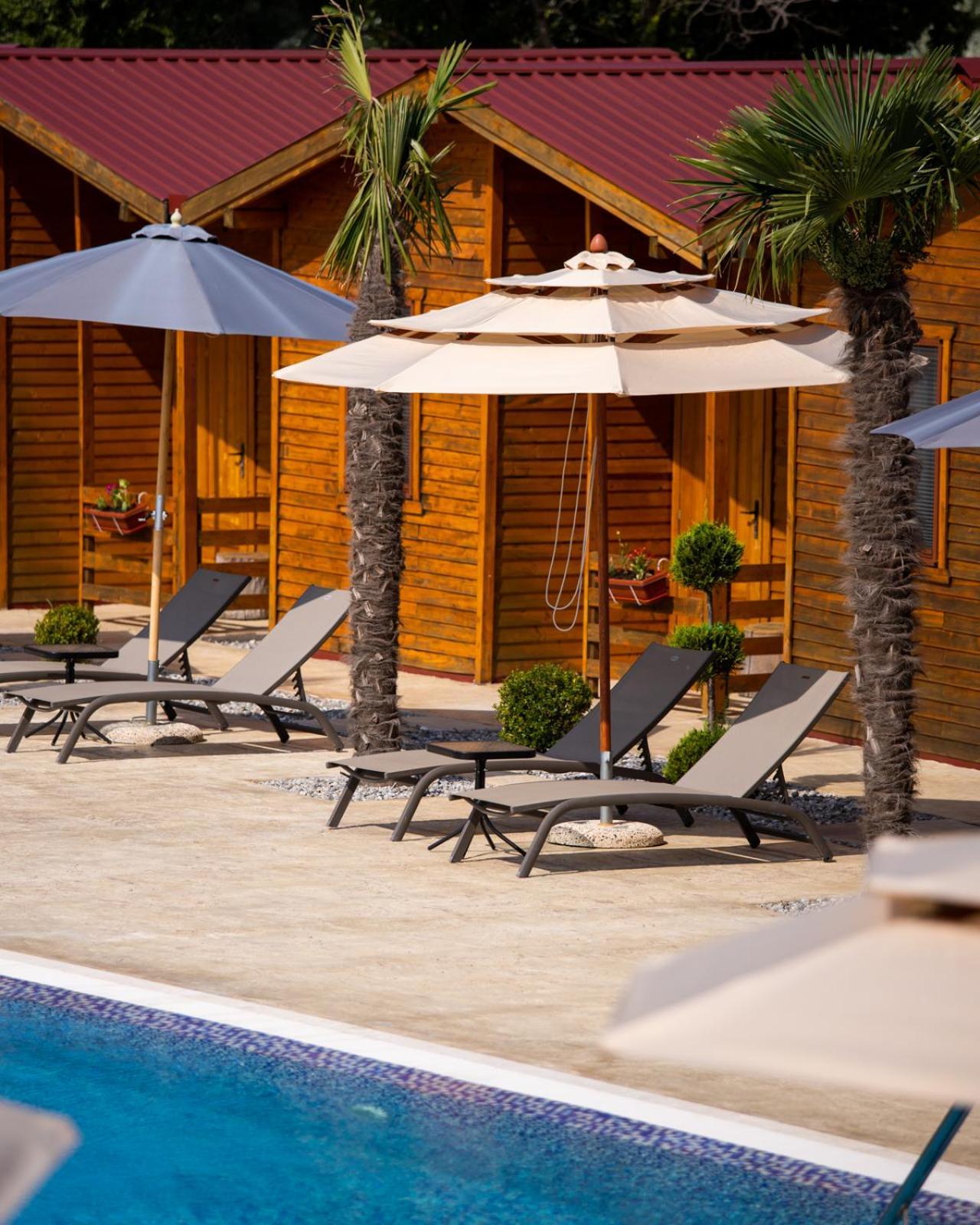 Hotel Divine Garden Ulcinj Exterior foto